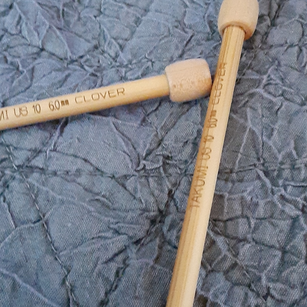 Knitting needles💥